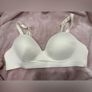 Soma Cream Lace Accent Bra